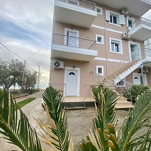  Hotel Vangjelis